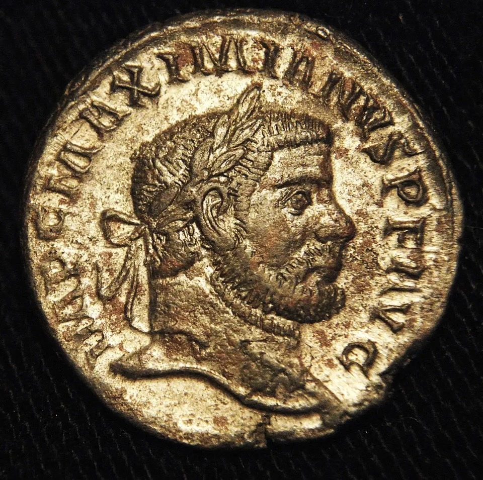 Maximianus-Follis-Lugdunum-Ric-14B